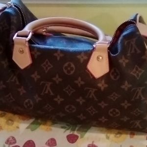 Louis Vuitton 👜 handbag